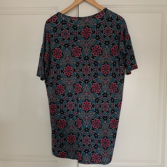 LulaRoe Irma - Picture 2 of 3